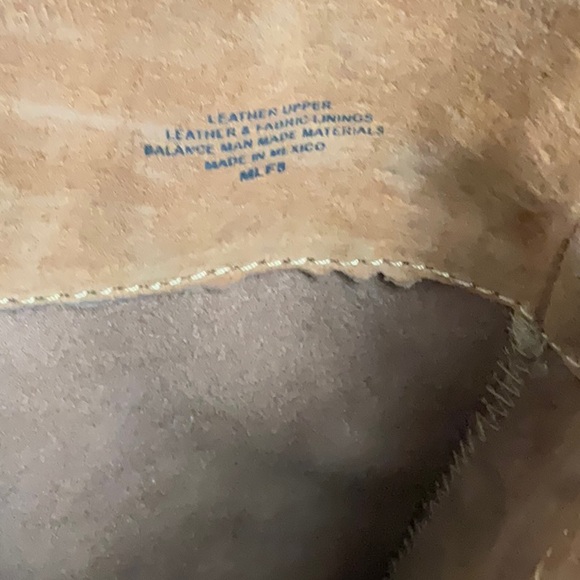 Born Women’s Tonic Distressed Leather Boots - Picture 5 of 6